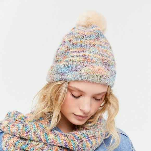 NWT | UO Space-Dye Knit Beanie - Picture 3 of 3